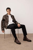<em>low cut chelsea</em>